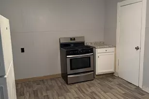 225 Mill St, New Britain, CT 06051 - Photo 2