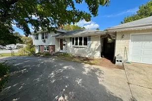 27 Sycamore Rd, Norwich, CT 06360 - Photo 6