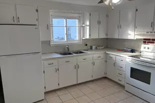 39 Westphal St, West Hartford, CT 06110 - Photo 2