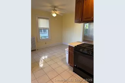 70 Thorpe Street #72, Fairfield, CT 06824 - Photo 12