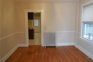 70 Thorpe St, Fairfield, CT 06824 - Photo 2