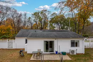 118 Hellstrom Rd, East Haven, CT 06512 - Photo 10