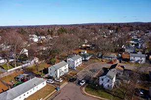 37 Seaman Cir, Manchester, CT 06040 - Photo 6