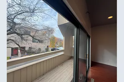 100 Hope Street #APT 10, Stamford, CT 06906 - Photo 6