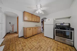 332 Palisade Ave, Bridgeport, CT 06610 - Photo 2