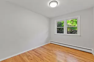 8 Lloyd Rd, Norwalk, CT 06850 - Photo 10