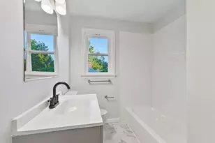 8 Lloyd Rd, Norwalk, CT 06850 - Photo 12