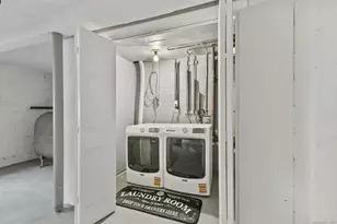 8 Lloyd Rd, Norwalk, CT 06850 - Photo 18