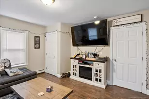 70 Fairview St, New Britain, CT 06051 - Photo 12