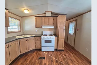 9 North Road #17, East Windsor, CT 06088 - Photo 10