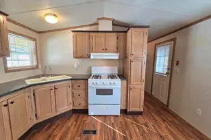 9 N Rd, East Windsor, CT 06088 - Photo 10