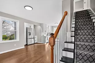 28 Devon Dr, Manchester, CT 06040 - Photo 6