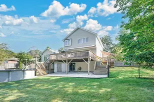 416 Hillcrest Ave, West Springfield, MA 01089 - Photo 2