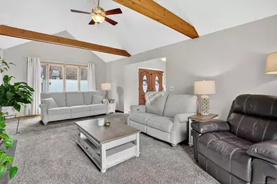 416 Hillcrest Avenue, West Springfield, MA 01089 - Photo 16