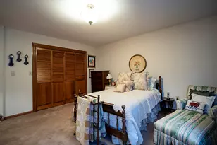 250 Hume Dr, Hamden, CT 06514 - Photo 32