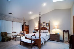 250 Hume Dr, Hamden, CT 06514 - Photo 16