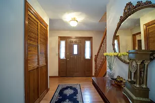 250 Hume Dr, Hamden, CT 06514 - Photo 2