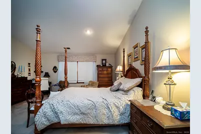 250 Hume Drive, Hamden, CT 06514 - Photo 18