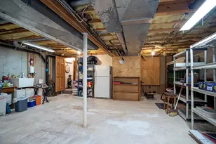 250 Hume Dr, Hamden, CT 06514 - Photo 34