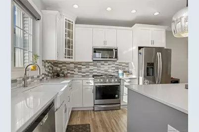 22 Brentwood Circle #22, Danbury, CT 06810 - Photo 10