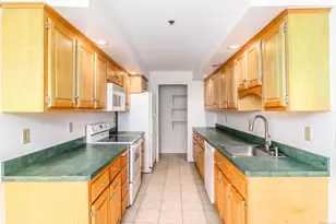 27 Rollingwood Dr, Brookfield, CT 06804 - Photo 8