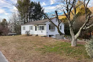 12 Deep Holw Rd, Chester, CT 06412 - Photo 2