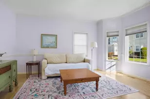 101 Royals Ct, Trumbull, CT 06611 - Photo 4