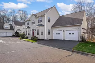 101 Royals Ct, Trumbull, CT 06611 - Photo 34