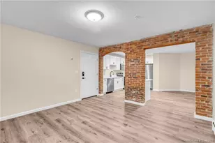 51 Russ St, Hartford, CT 06106 - Photo 4