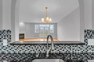 14 St Andrews Cir, Wallingford, CT 06492 - Photo 10