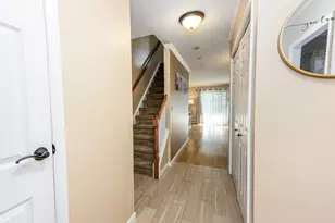 23 Margo Ct, Cromwell, CT 06416 - Photo 4