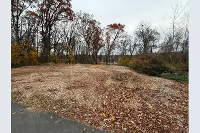 Lonsdale Street, Waterbury, CT 06701 - Photo 6