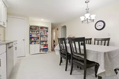 65 Dydo Drive, Montville, CT 06382 - Photo 8