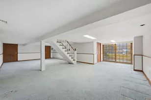 16 Cubles Dr, East Lyme, CT 06357 - Photo 32