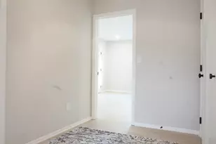 24 Overlook Dr, Monroe, CT 06468 - Photo 12