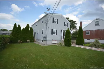 258 Rakoczy Avenue #2nd Floor, Fairfield, CT 06824 - Photo 2