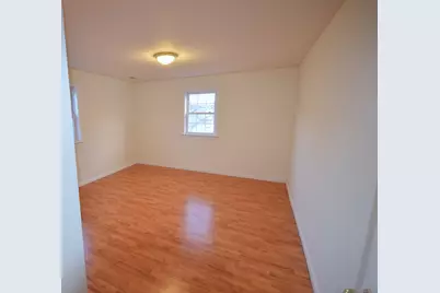 258 Rakoczy Avenue #2nd Floor, Fairfield, CT 06824 - Photo 10