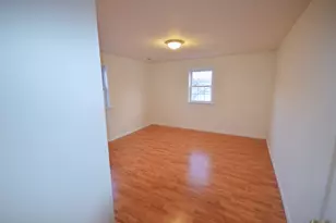 258 Rakoczy Ave, Fairfield, CT 06824 - Photo 10