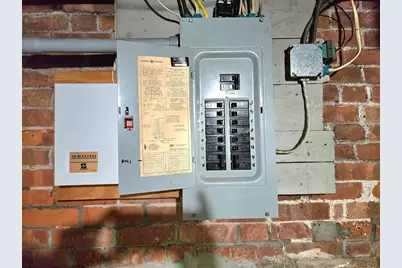 10 Clarkson Street, Ansonia, CT 06401 - Photo 16