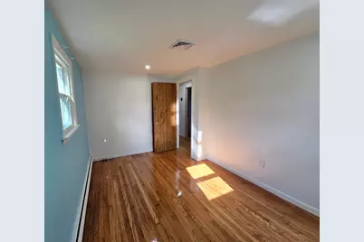 559 Mountain Road, Newington, CT 06111 - Photo 6