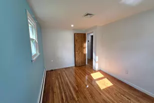 559 Mountain Rd, Newington, CT 06111 - Photo 6