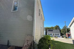 271 Crystal Ave, New London, CT 06320 - Photo 16