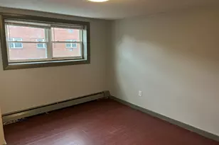 32 Cook Ave, Meriden, CT 06451 - Photo 6