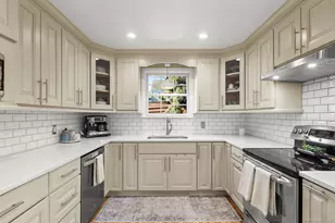 77 Maple St, Darien, CT 06820 - Photo 8