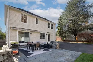 77 Maple St, Darien, CT 06820 - Photo 18