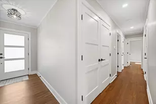 27 Tuttle Ct, Bethany, CT 06524 - Photo 4