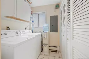 693 Den Rd, Stamford, CT 06903 - Photo 14