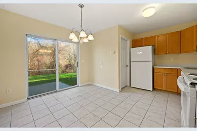 92 Hamden Avenue #APT 4, Waterbury, CT 06704 - Photo 12