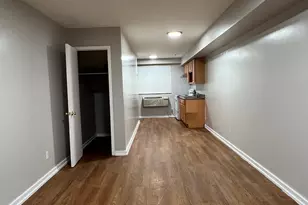 385 Putnam Ave, Hamden, CT 06517 - Photo 4