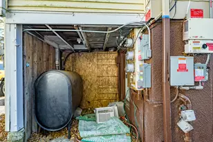 41 Stuart Ave, New London, CT 06320 - Photo 12